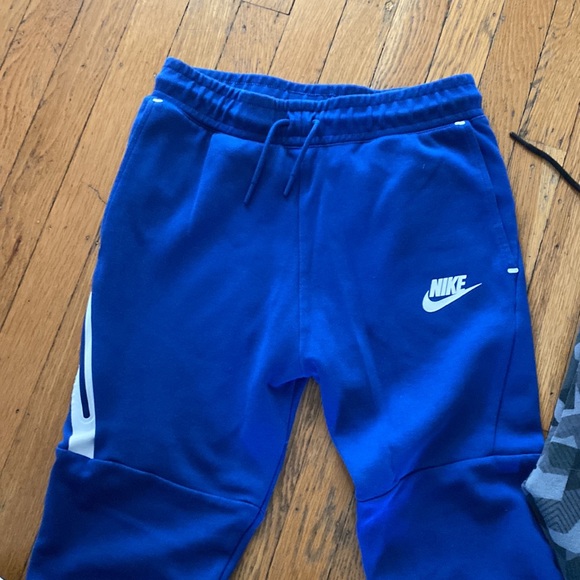 Nike boys Sportswear tech joggers size large 3 pairs - Picture 2 of 5